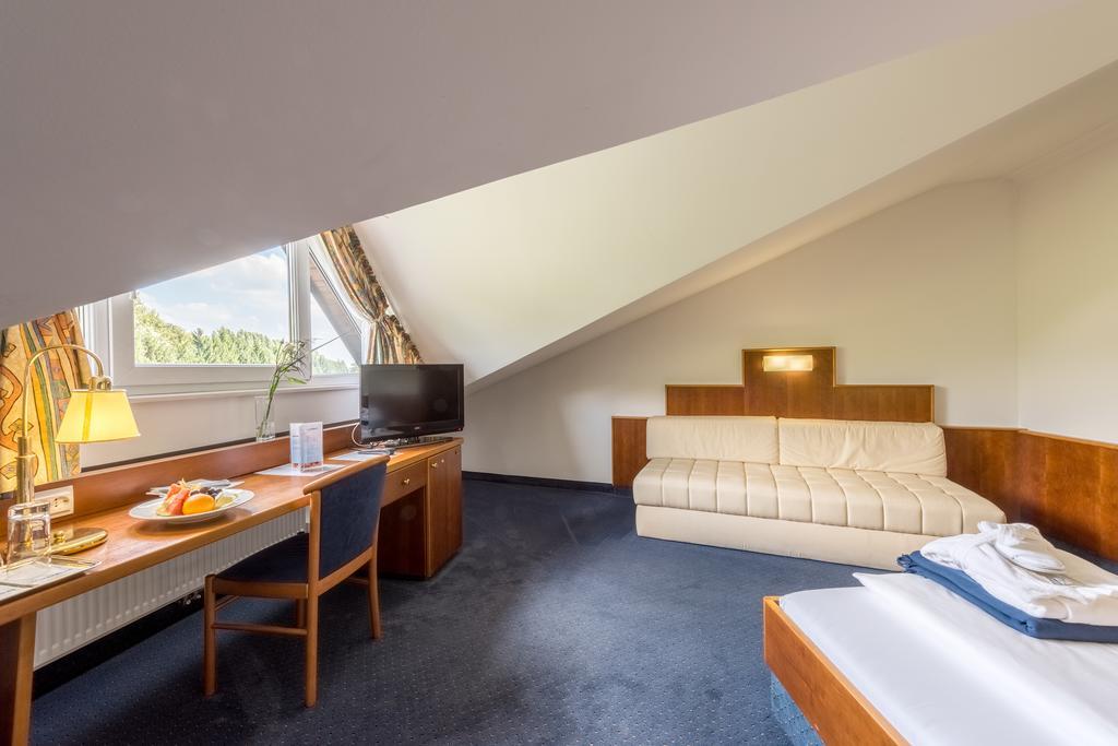 Hotel Paradies Грац Екстериор снимка