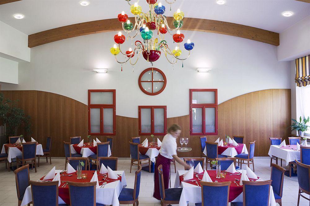 Hotel Paradies Грац Екстериор снимка