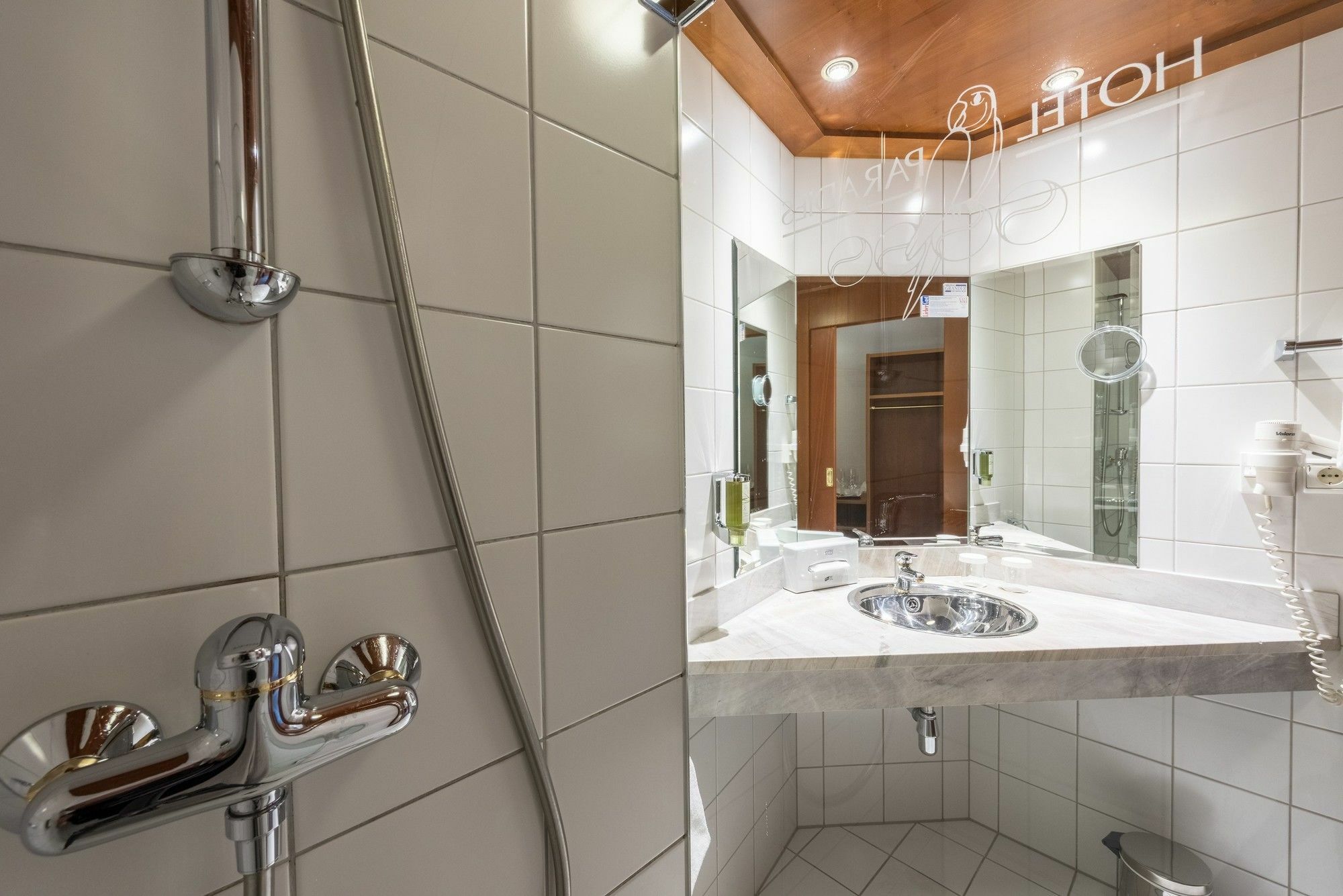 Hotel Paradies Грац Екстериор снимка