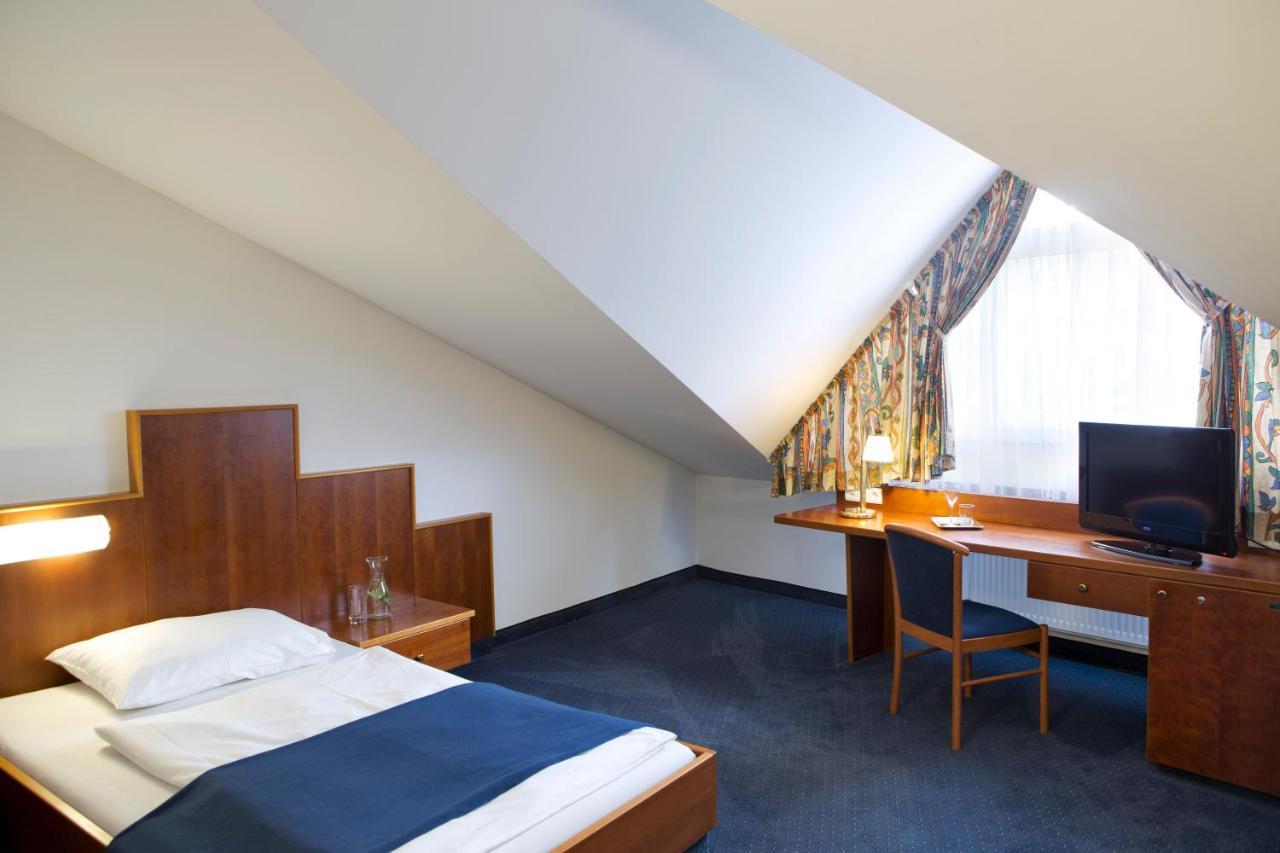 Hotel Paradies Грац Стая снимка
